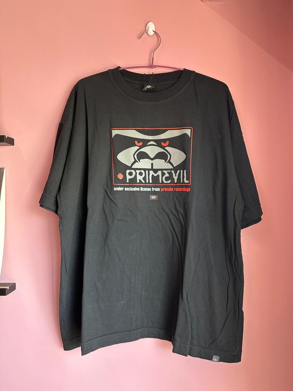 Tapa de – Remera Primevil by Enthral